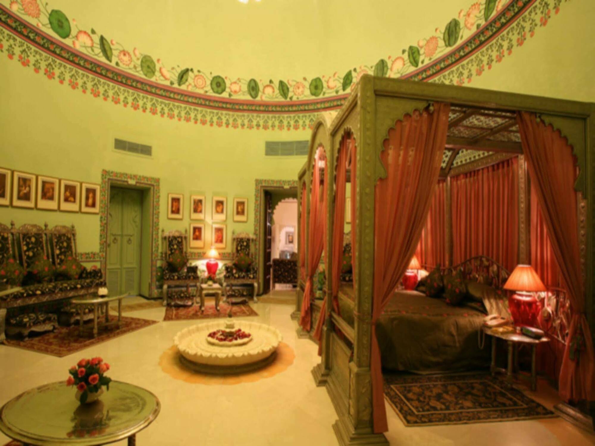 Shiv Niwas Palace By Hrh Group Of Hotels Udaipur Kamer foto